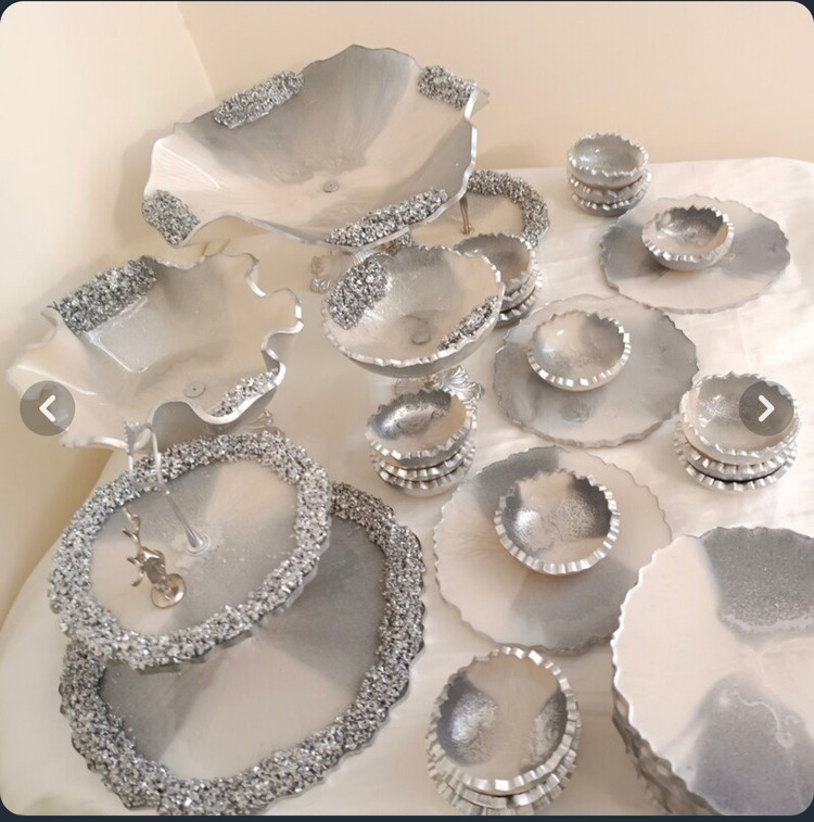 سرویس پذیرایی رزینی ۱۸ نفره