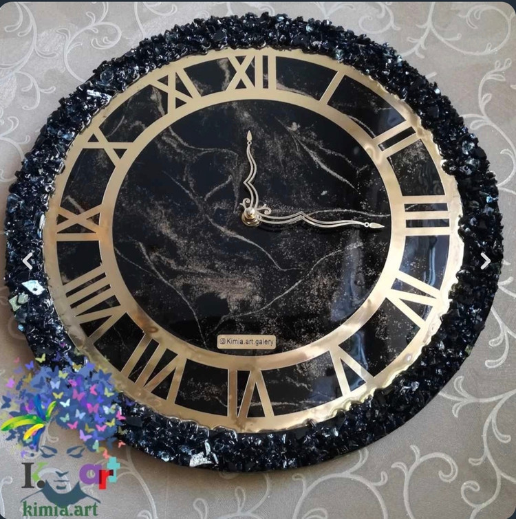 ساعت دیواری رزینی و کریستالی مشکی لوکس