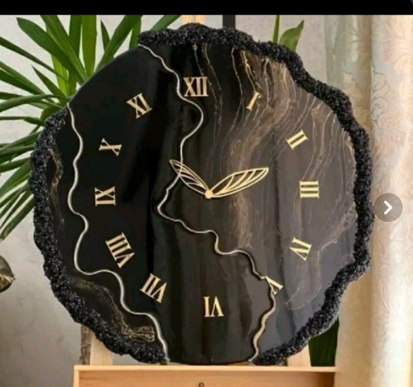 ساعت دیواری رزینی مشکی کامل جذاب و لوکس قطر ۴۰